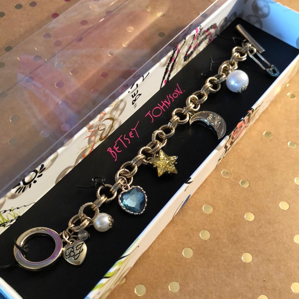Betsey Johnson Star/Moon Charm Bracelet!